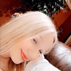 Meet your Posher, Lexie